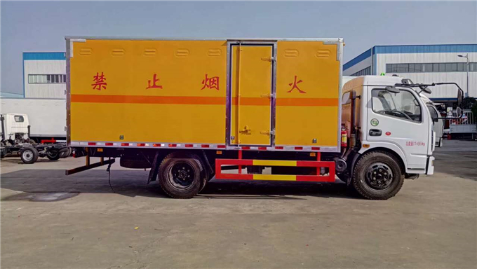 東風大多利卡氣瓶廂式車2