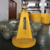 頂著太陽能燈的航道標識浮標 能在水面做標識記號的塑料浮標